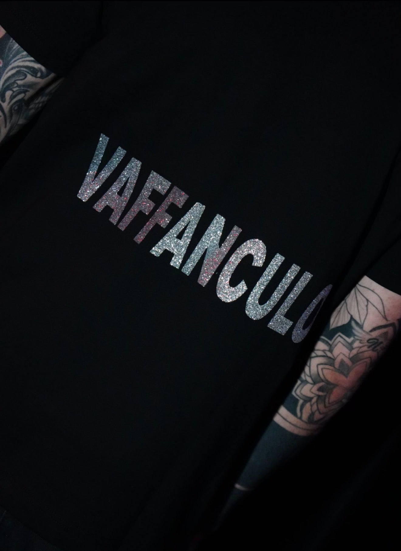 T-SHIRT “VA*FA*CU*O”