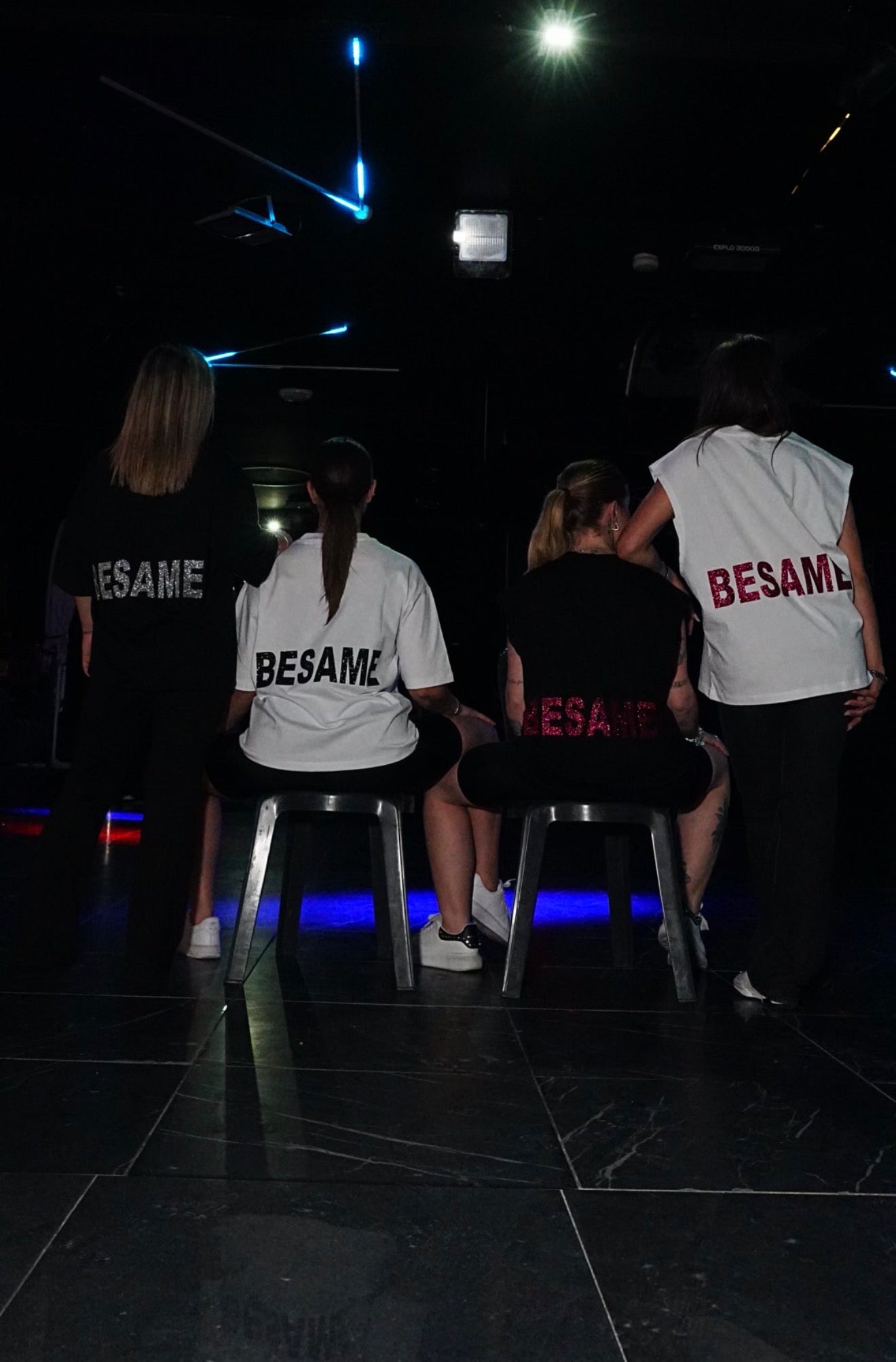 T-SHIRT “BESAME”