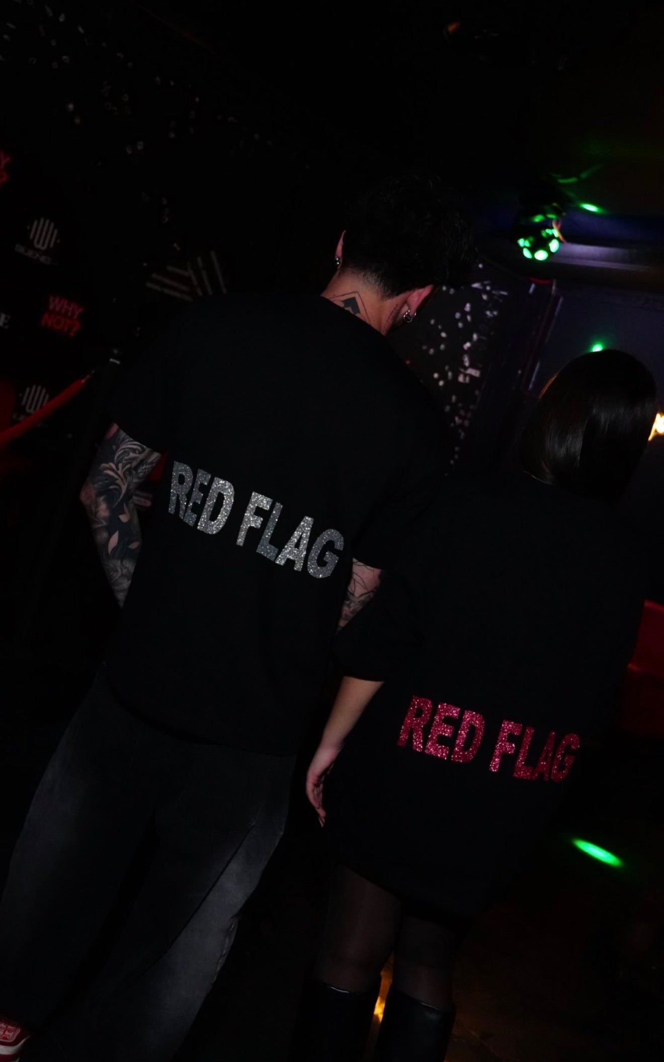 T-SHIRT “RED FLAG”
