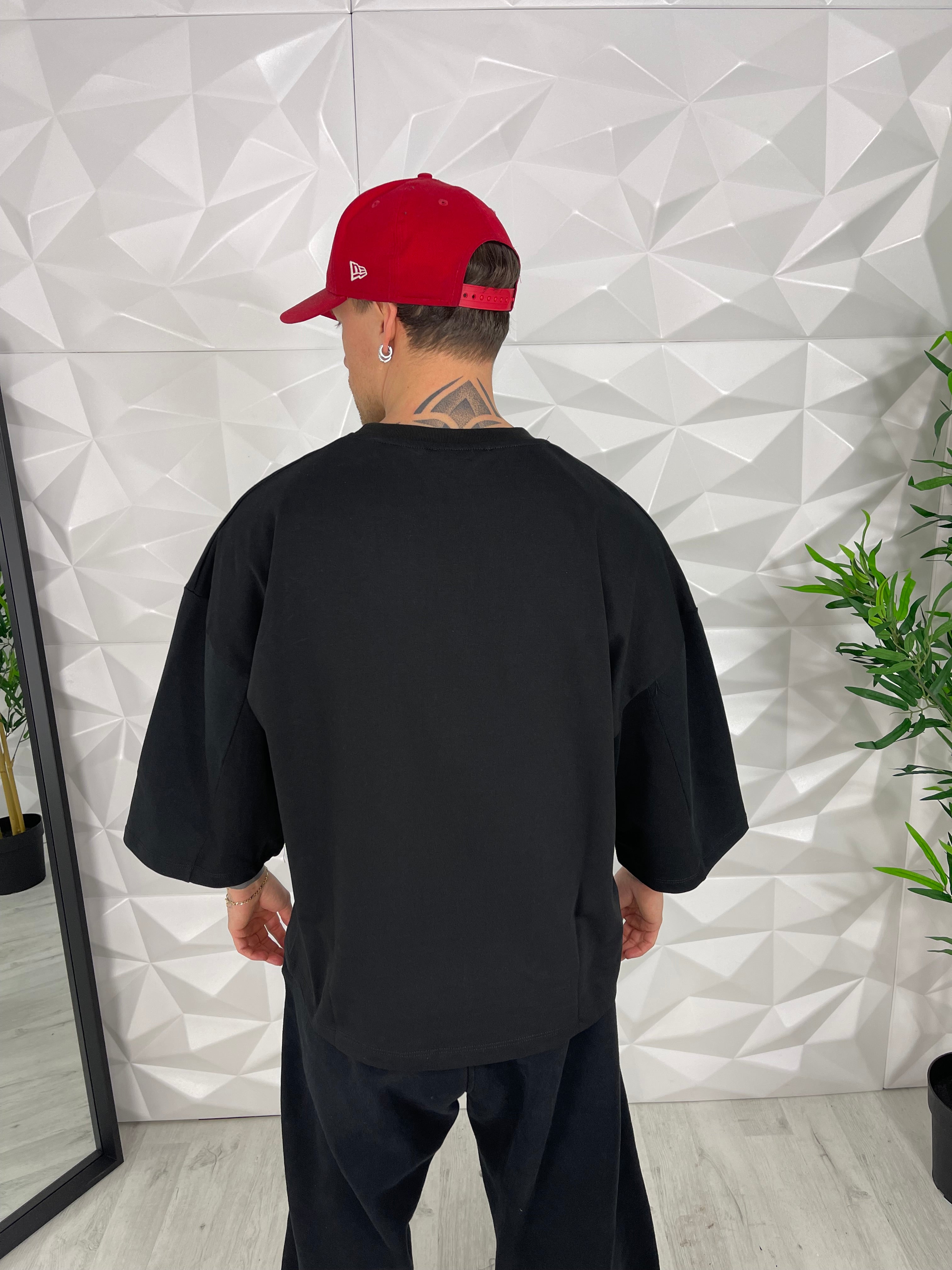 T-SHIRT CROPPED NERA