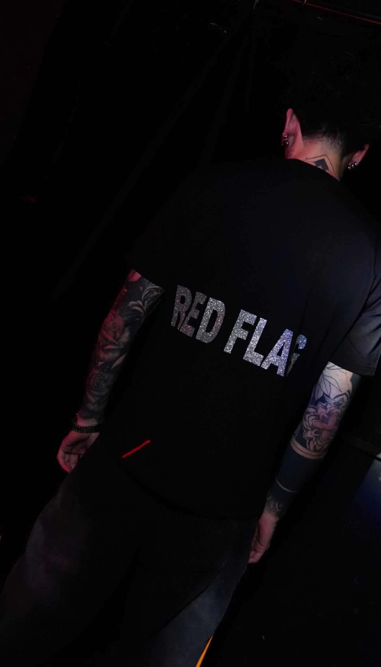 T-SHIRT “RED FLAG”