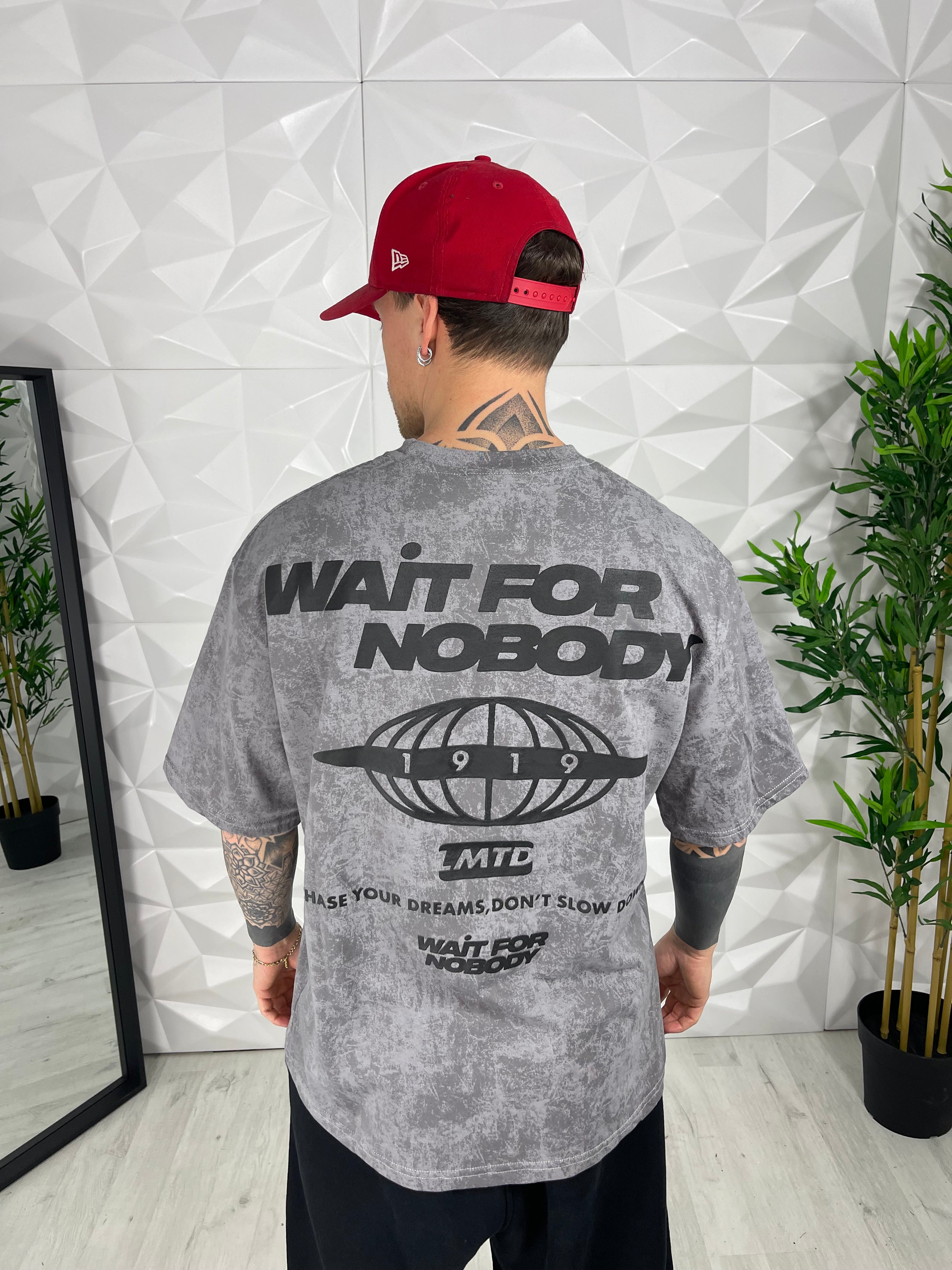 T-SHIRT NOBODY