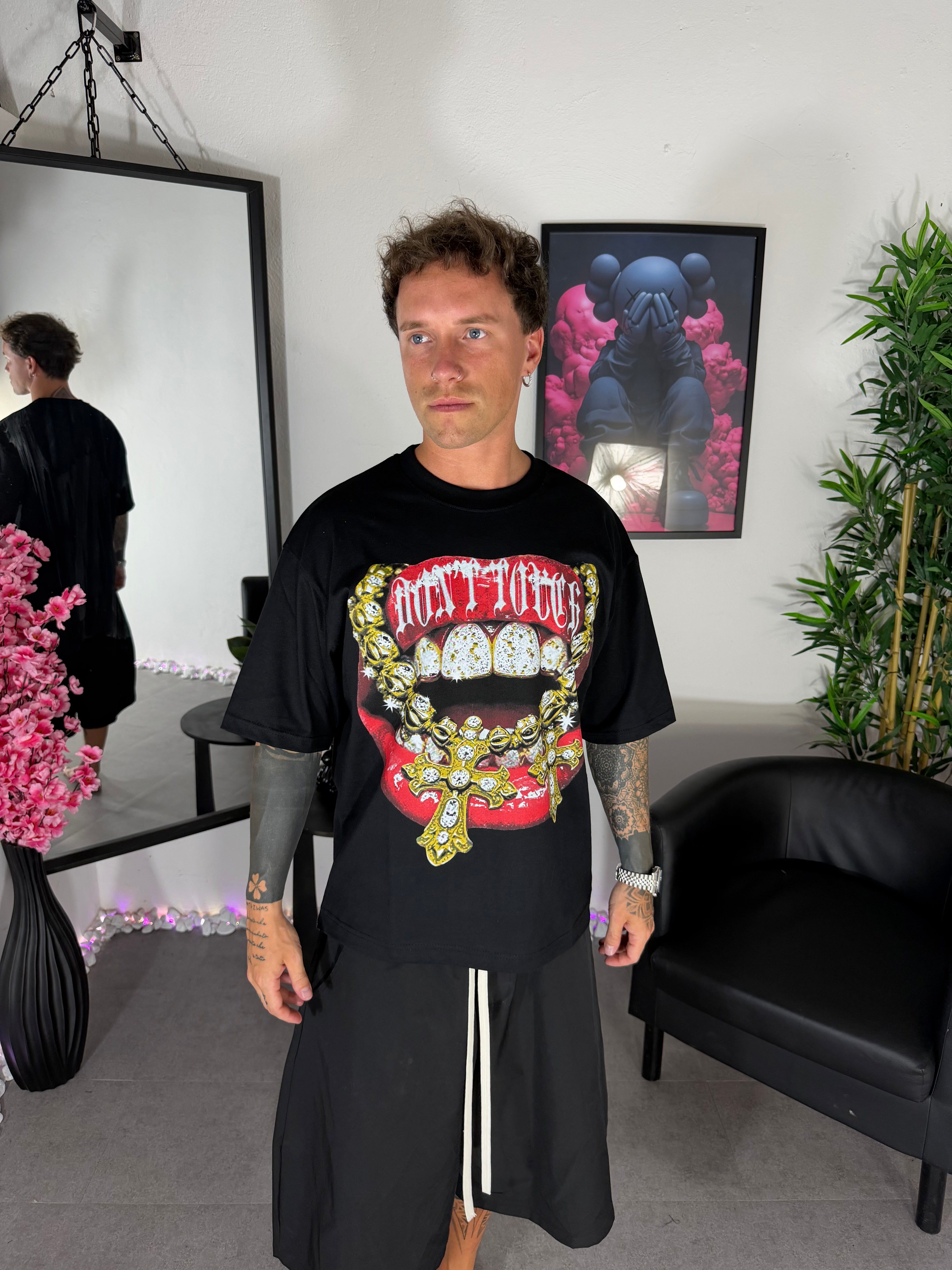T- SHIRT DON’T TOUCH