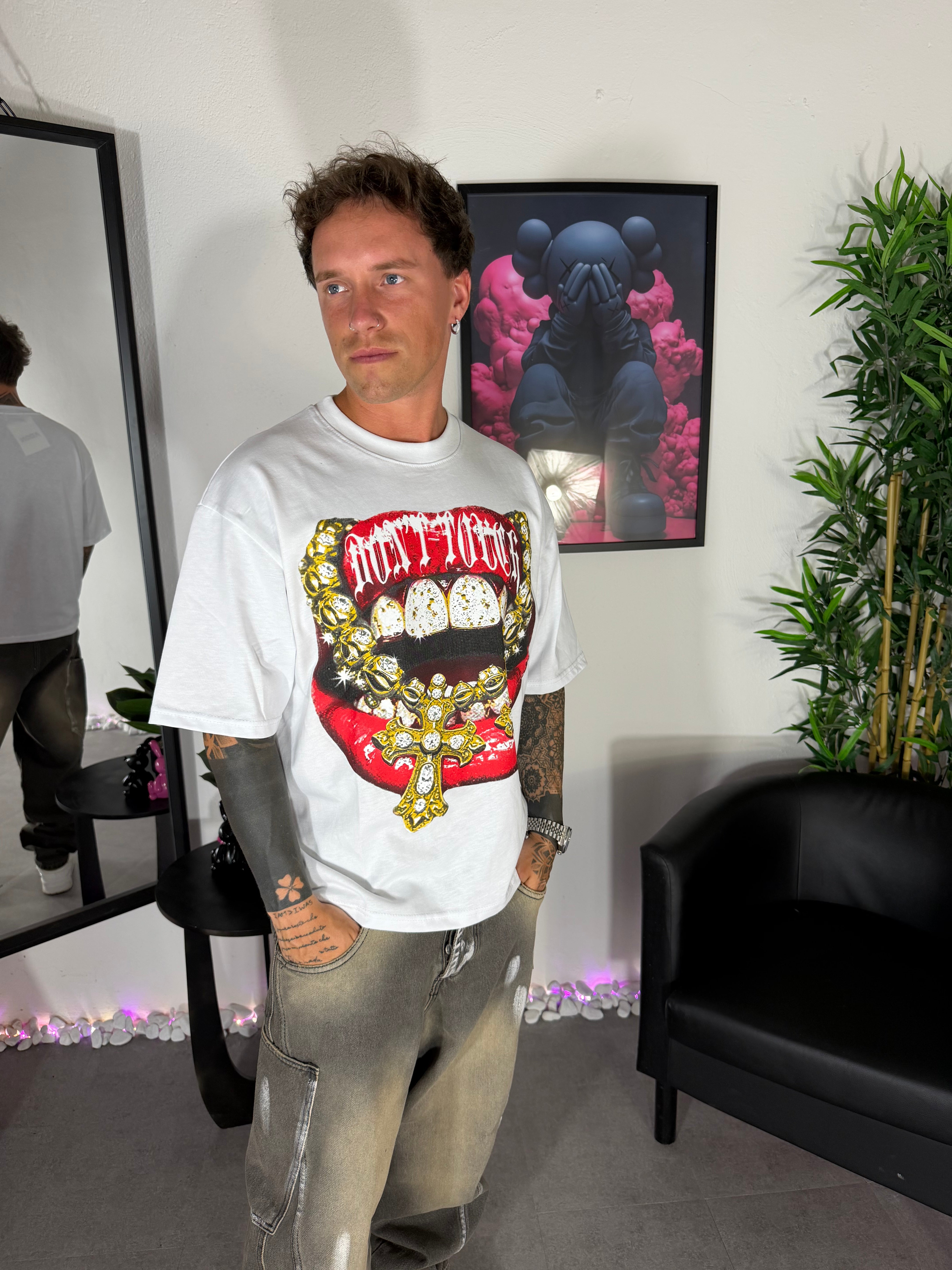 T- SHIRT DON’T TOUCH
