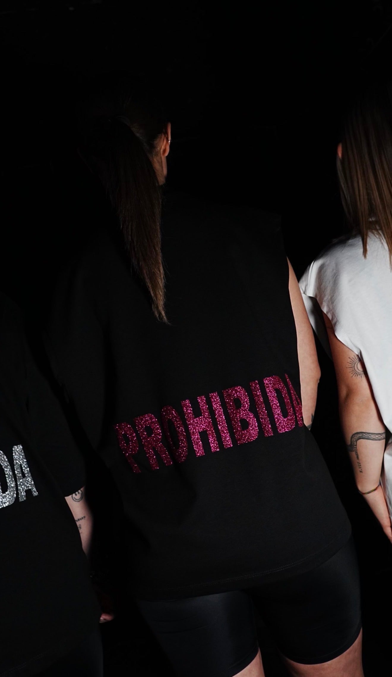 T-SHIRT “PROHIBIDA”