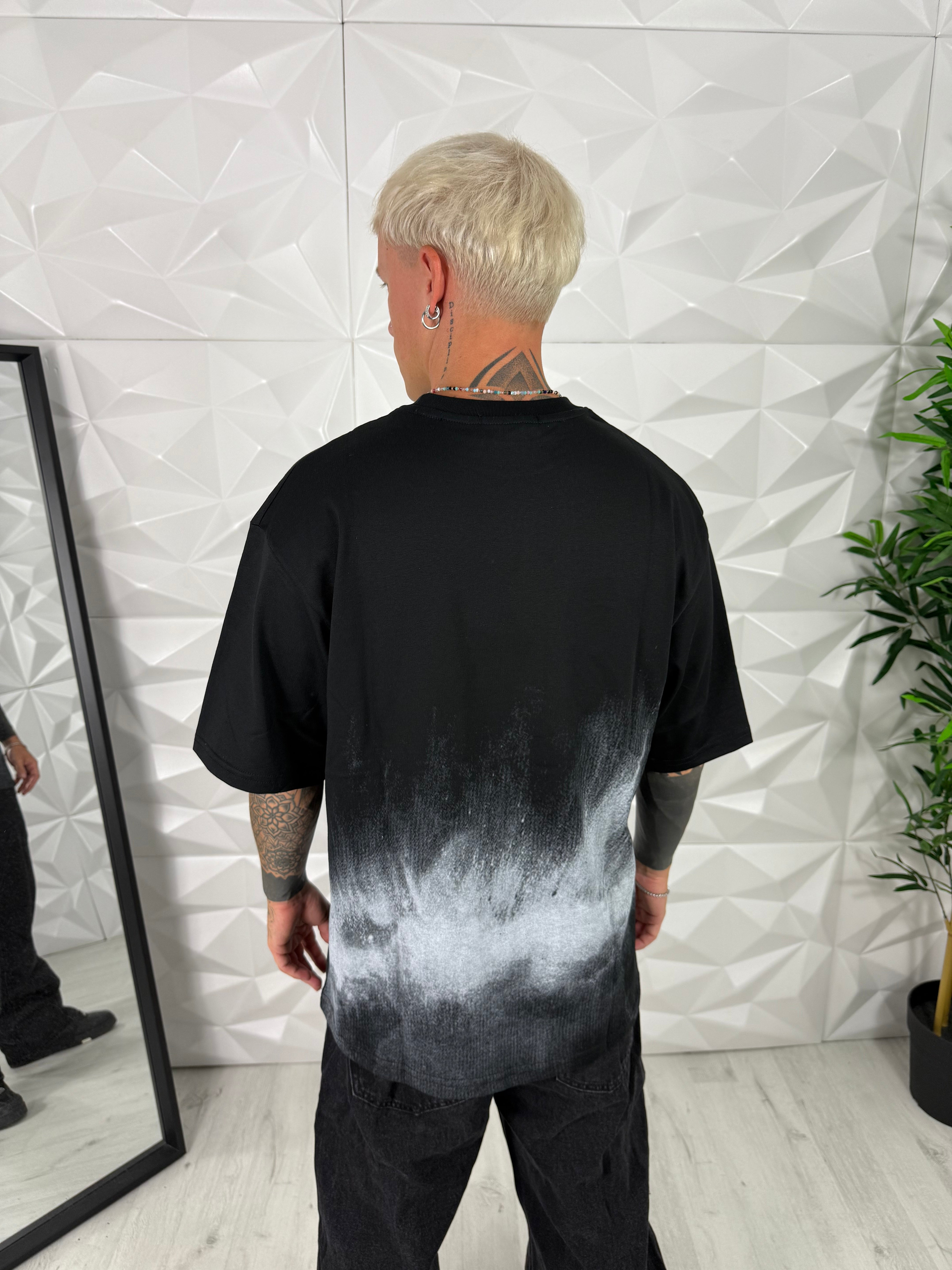 T-SHIRT “VISIONARY” NERA